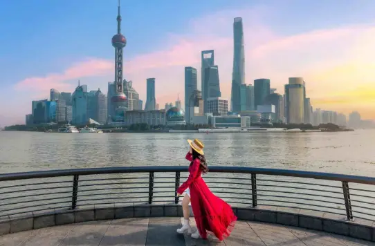 魔都娱乐地图大更新：国潮蹦迪现场、海派沉浸式剧场与上海灯光秀