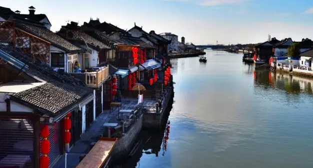 魔都娱乐地图大更新：国潮蹦迪现场、海派沉浸式剧场与上海吃喝玩